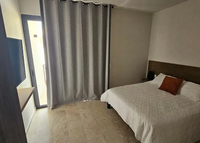 Litza Penthouse *